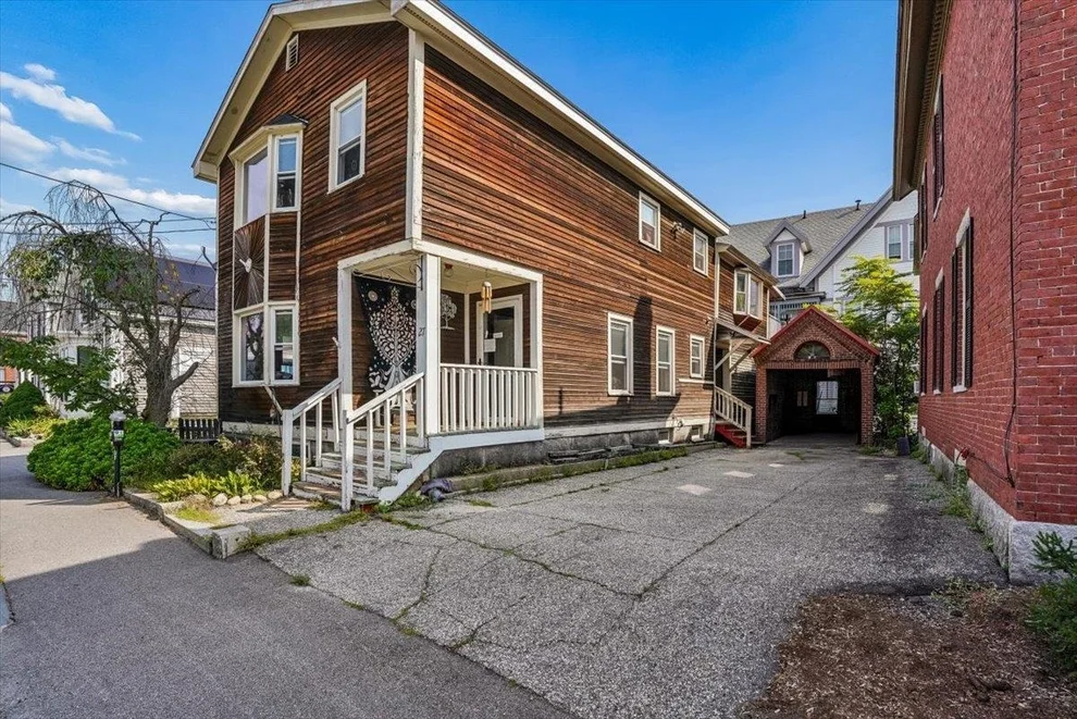 Unit for sale at 27 S State, Concord, NH 03301