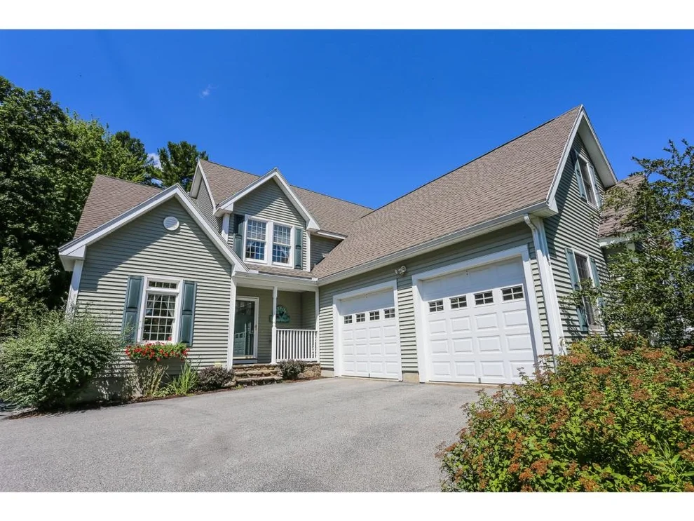 Unit for sale at 68 Sandstone, Bedford, NH 03110