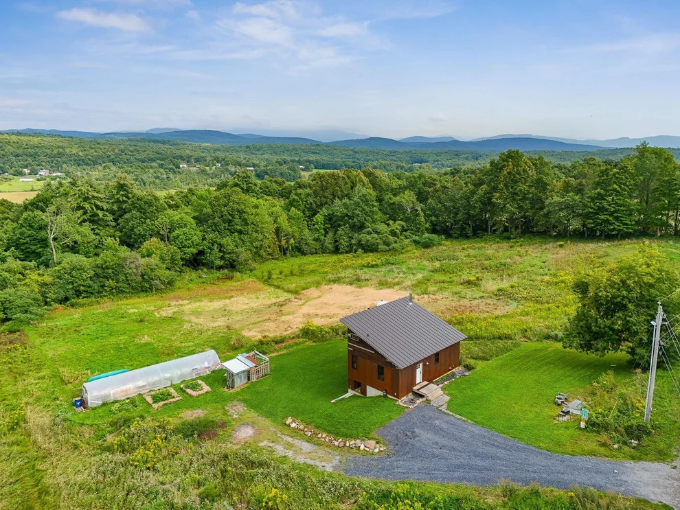 Unit for sale at 2944 Shellhouse Mountain, Ferrisburgh, VT 05456