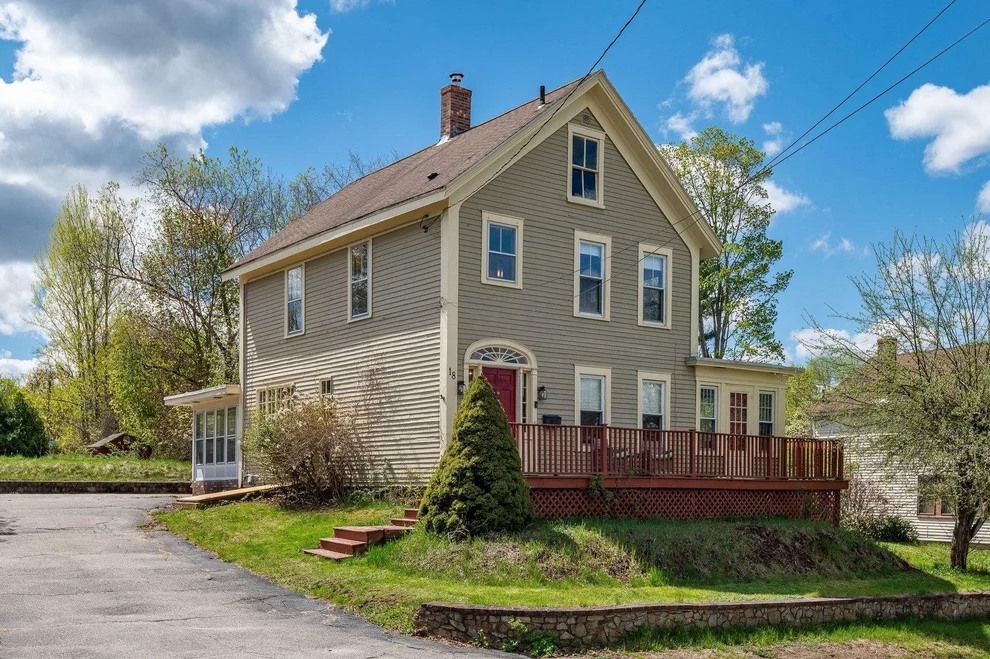 Unit for sale at 18 Spruce, Somersworth, NH 03878