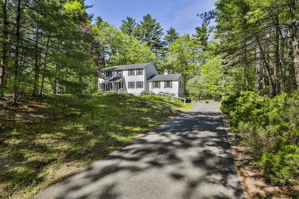 Unit for sale at 69 Stowell, Bedford, NH 03110