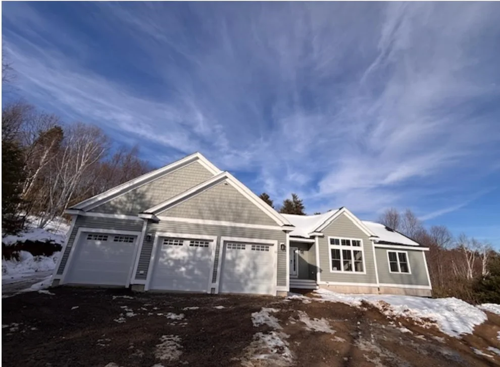 Unit for sale at 15 Megan's, Epping, NH 03042