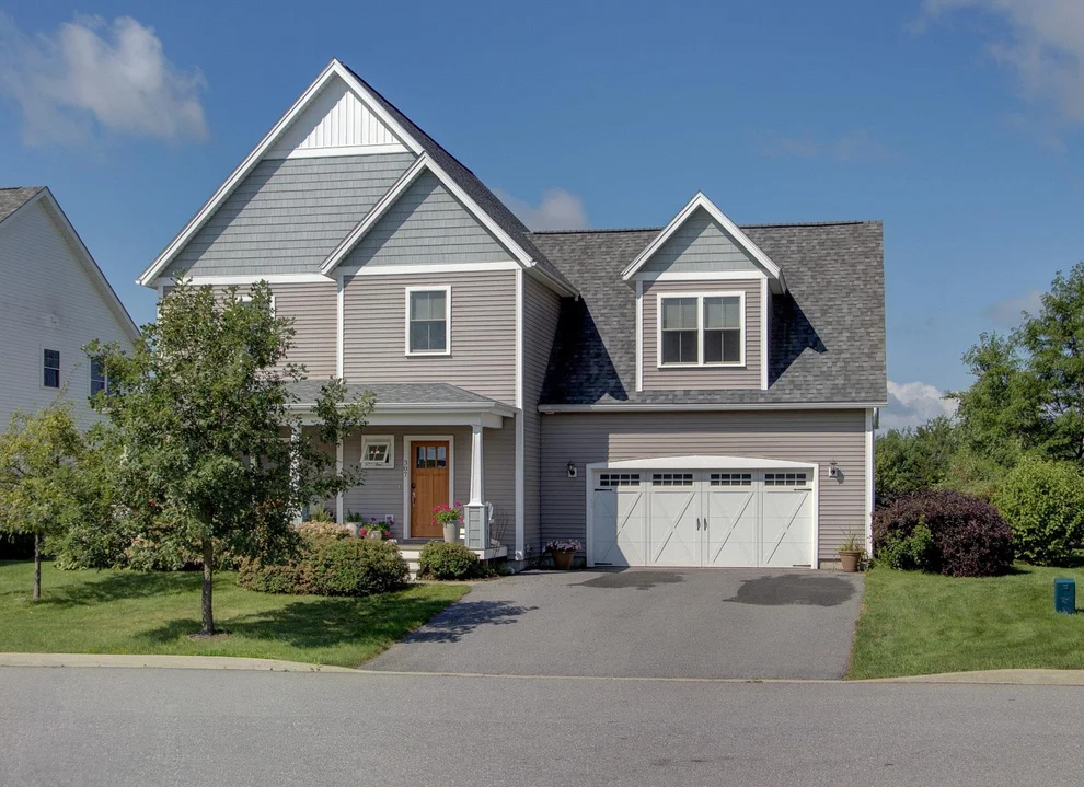 Unit for sale at 307 Rye, South Burlington, VT 05403
