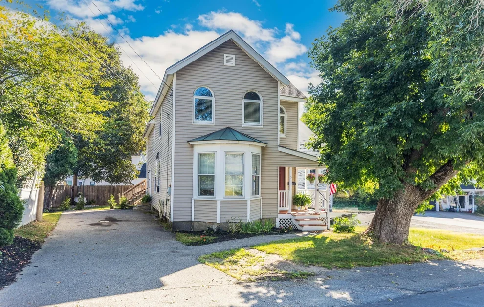 Unit for sale at 5 Gerry, Newmarket, NH 03857