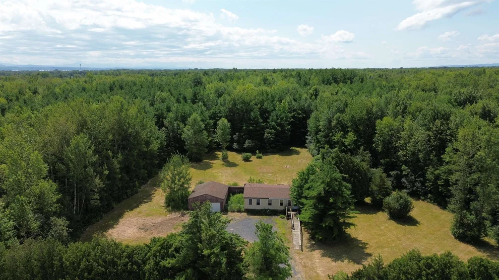 Unit for sale at 83 Hyde, Grand Isle, VT 05458