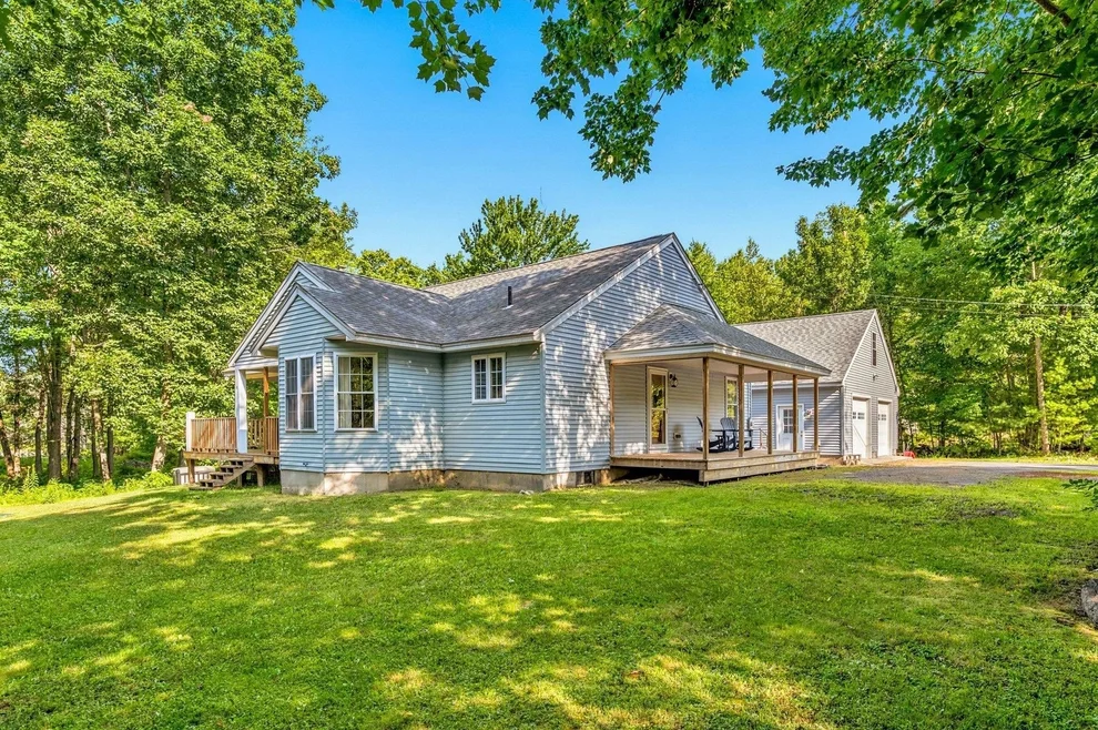 Unit for sale at 17 Donigians, Barrington, NH 03825