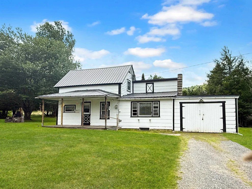 Unit for sale at 5223 Vt Route 102, Canaan, VT 05903