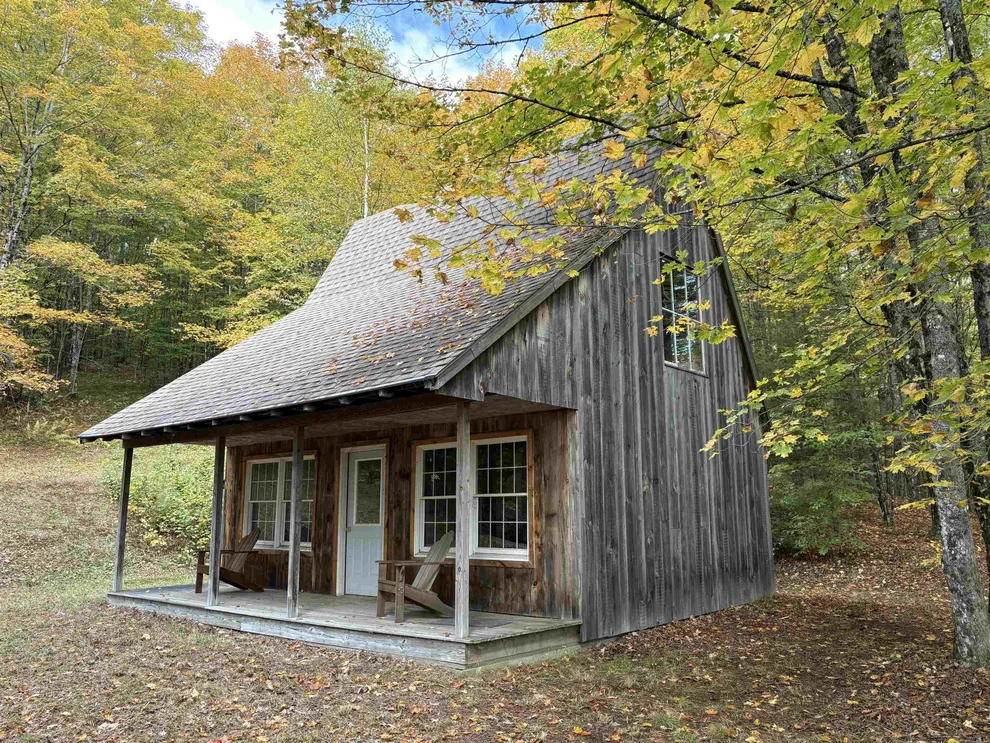 Unit for sale at 173 Dereks, Lyndon, VT 05851