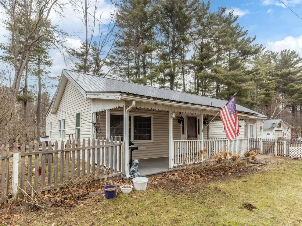 Unit for sale at 37 Lois, Williston, VT 05495