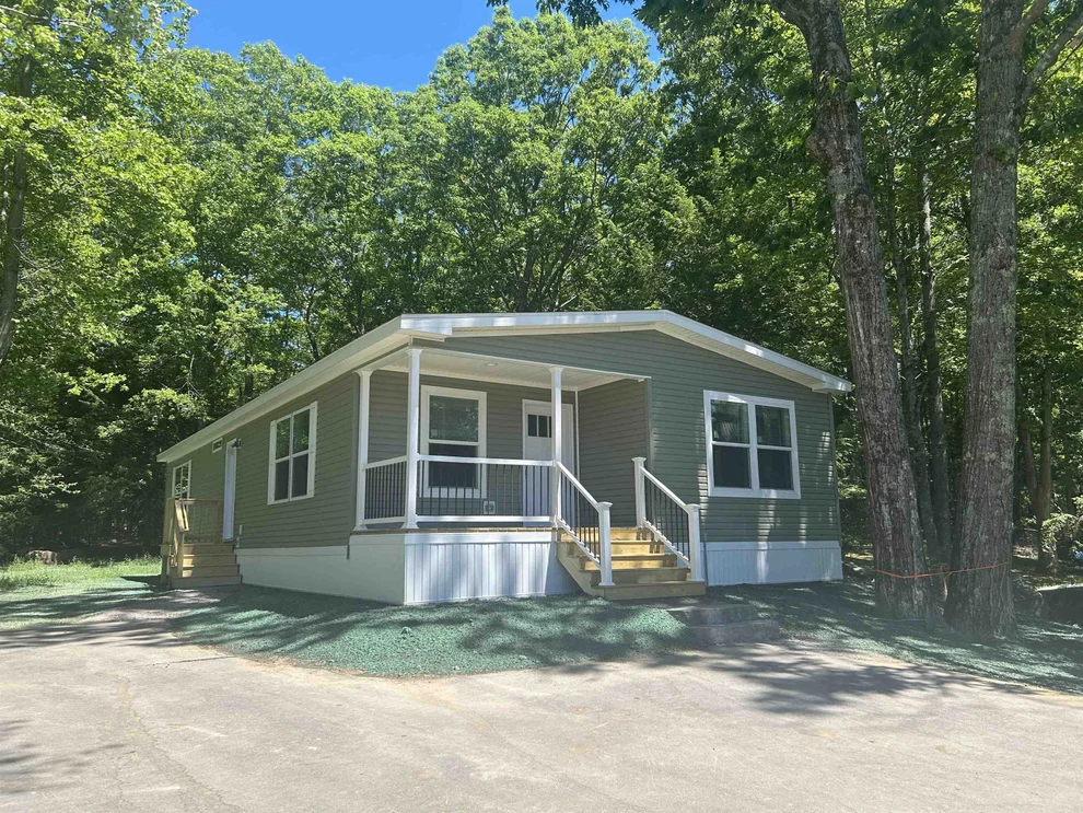 Unit for sale at 6 Country Ridge, Rochester, NH 03867
