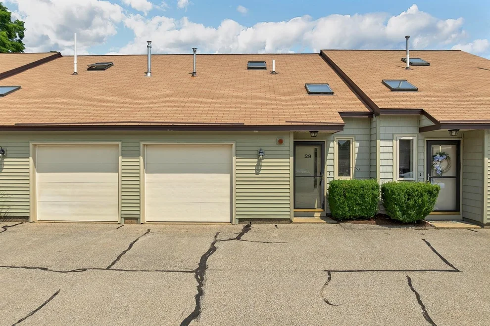 Unit for sale at 28 Tideview, Dover, NH 03820