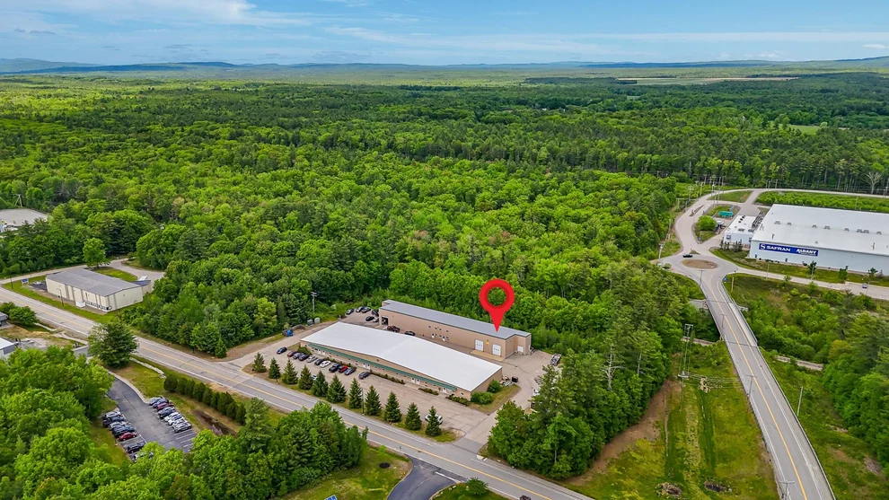 Unit for sale at 63 Airport, Rochester, NH 03867