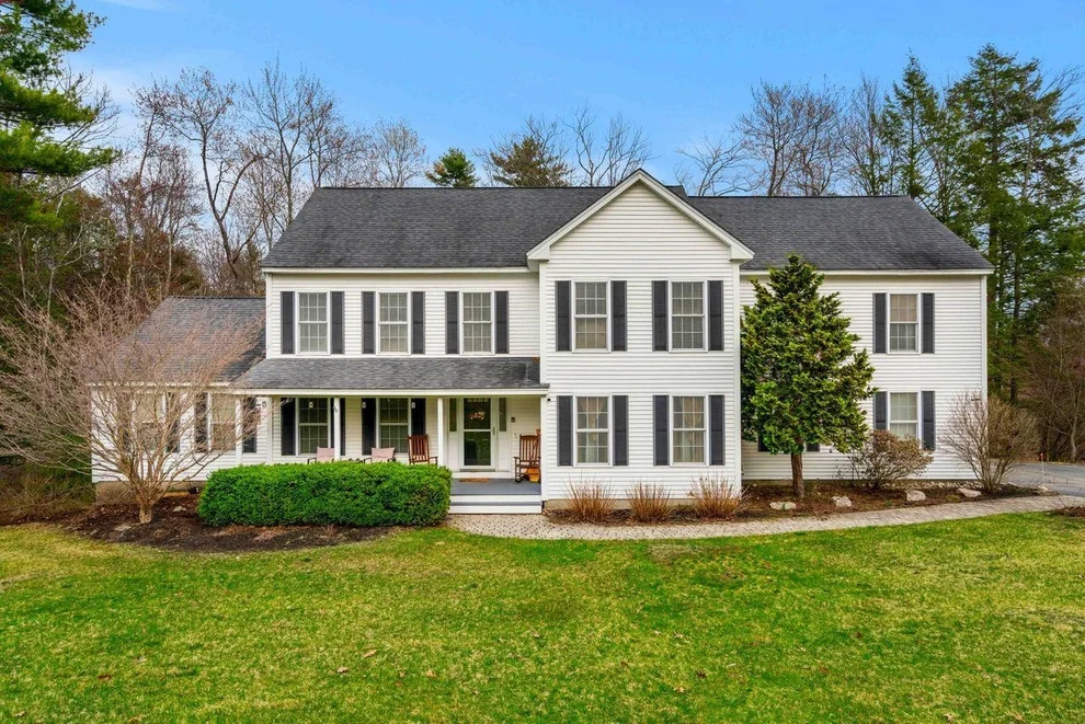 Unit for sale at 7 Samantha, Raymond, NH 03077