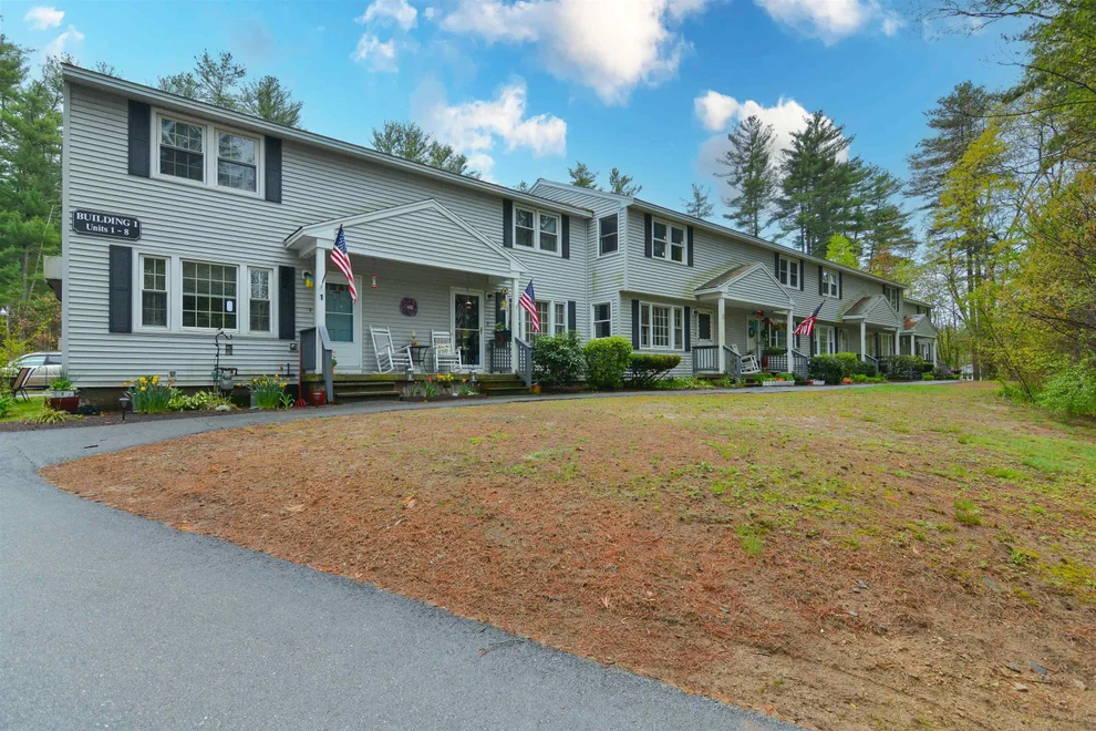 Unit for sale at 3 Holly, Londonderry, NH 03053