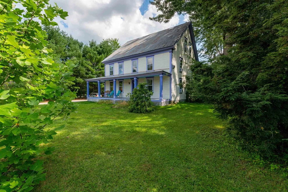 Unit for sale at 1657 East Main, Conway, NH 03813