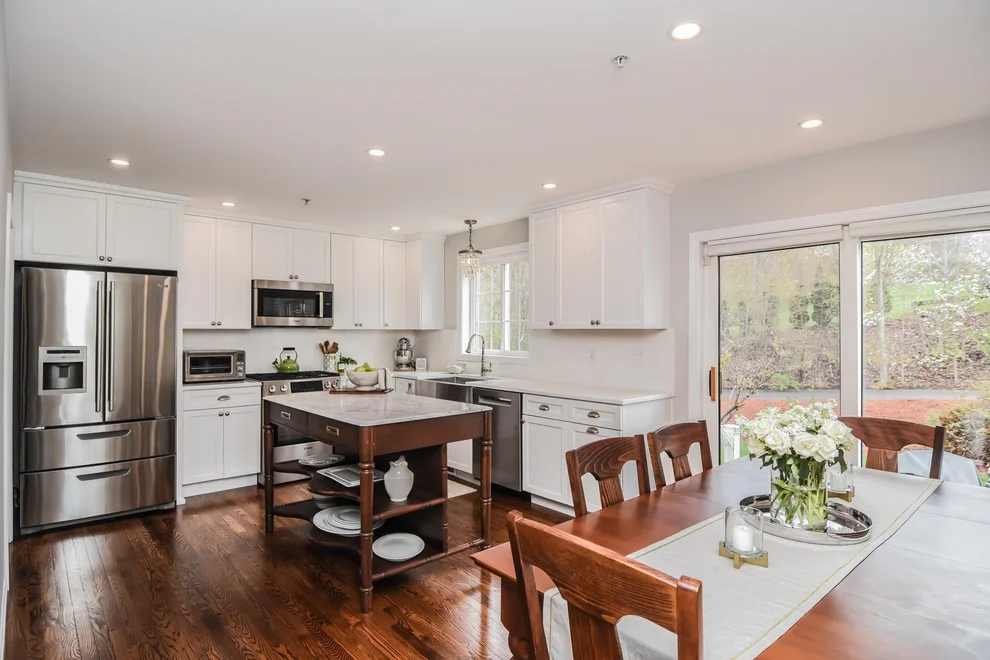 Unit for sale at 14 Georgetowne, Nashua, NH 03062