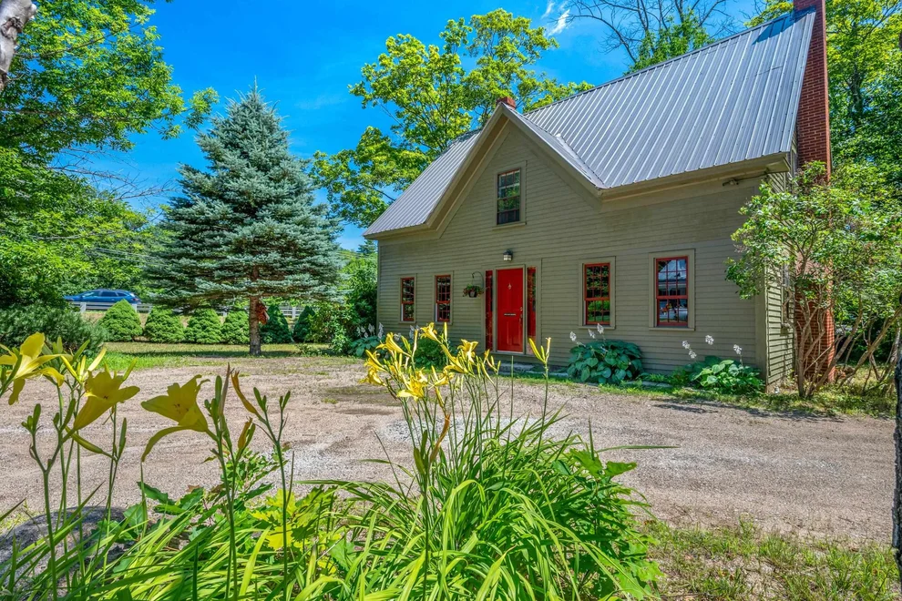 Unit for sale at 7 Goodrich Falls, Bartlett, NH 03838
