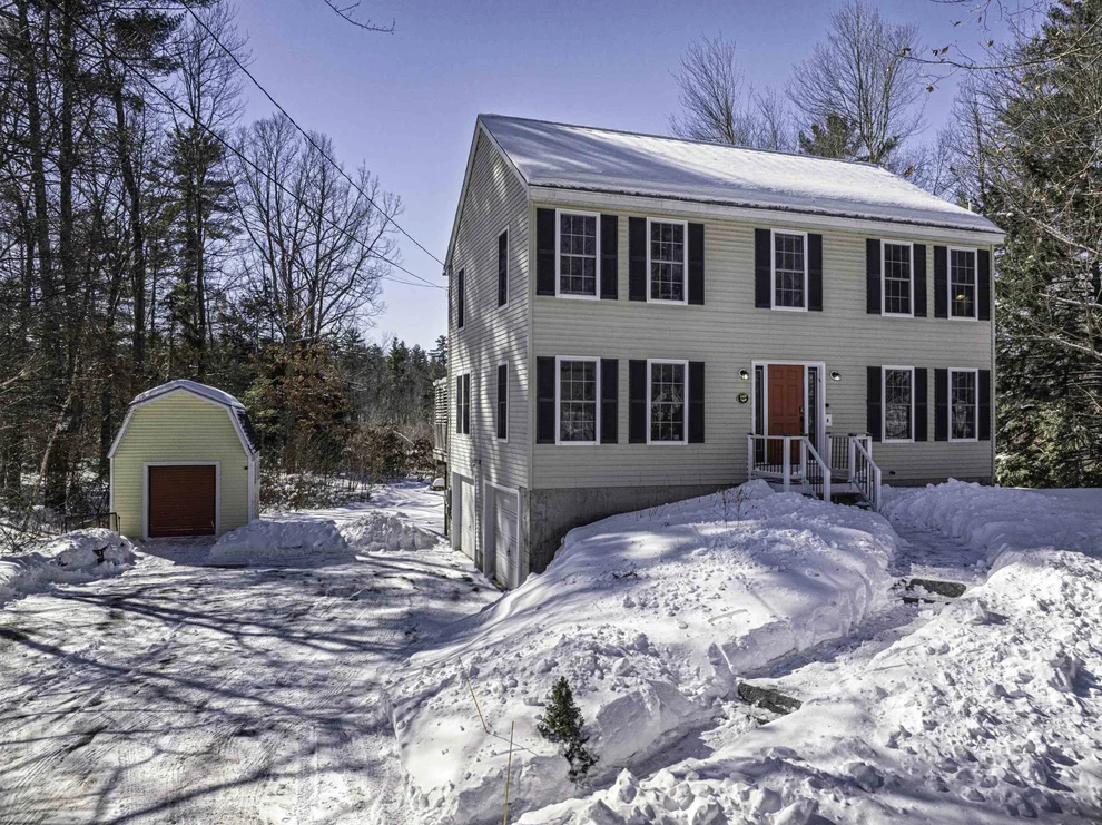 Unit for sale at 319 Old Concord, Barrington, NH 03825