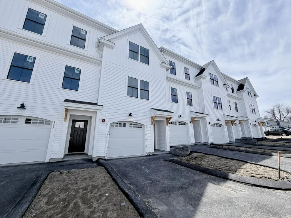 Unit for sale at 30 D Birdie, Rochester, NH 03839