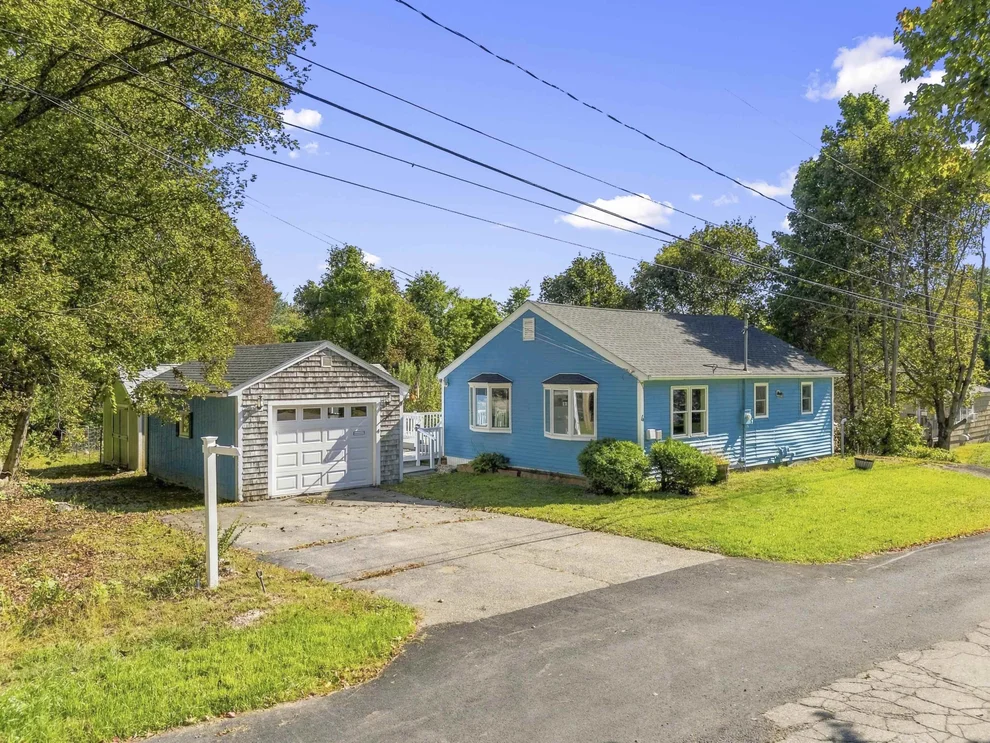 Unit for sale at 4 Pearl, Somersworth, NH 03878