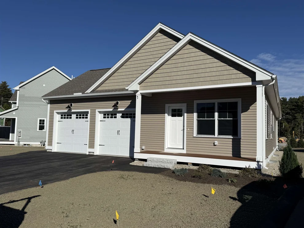 Unit for sale at 1 Hikers, Nashua, NH 03062