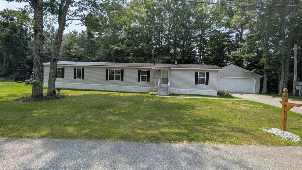Unit for sale at 732 Concord Stage, Weare, NH 03281