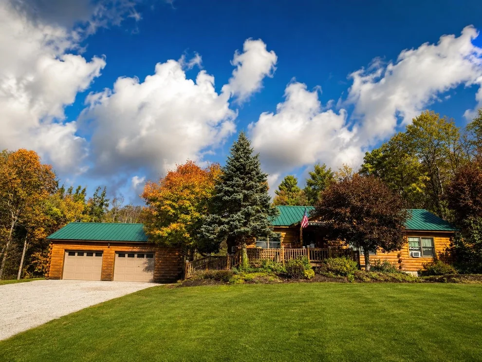 Unit for sale at 2936 Shunpike, Mount Holly, VT 05758