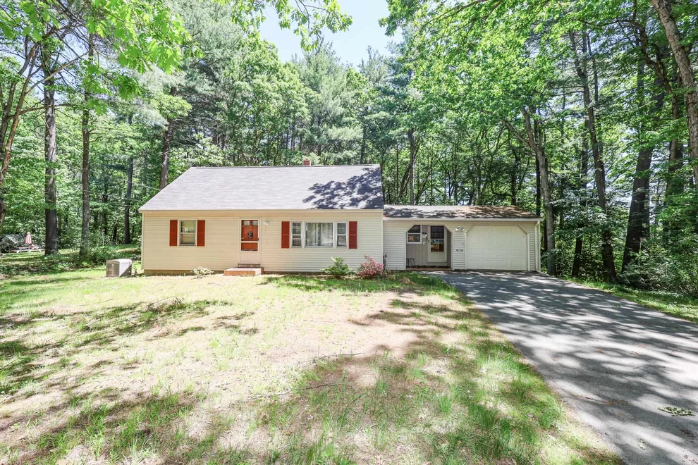 Unit for sale at 7 Bigwood, Merrimack, NH 03054