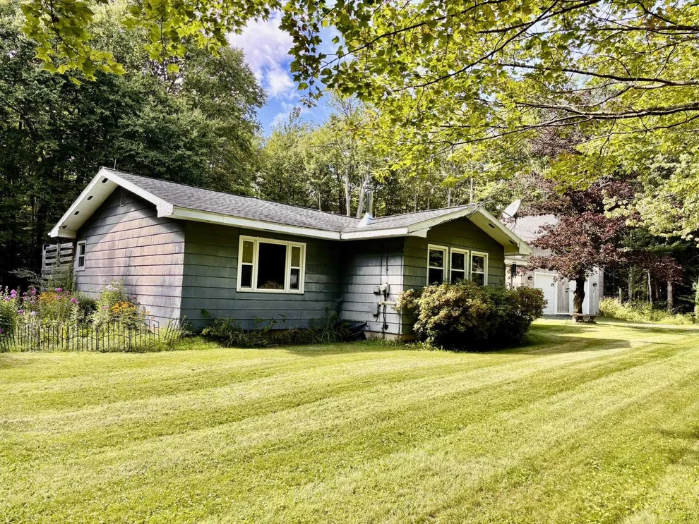 Unit for sale at 639 Wilmington Cross, Whitingham, VT 05361