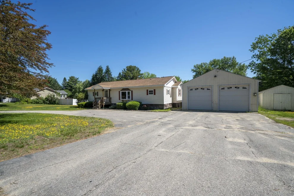 Unit for sale at 50 Chester, Allenstown, NH 03275