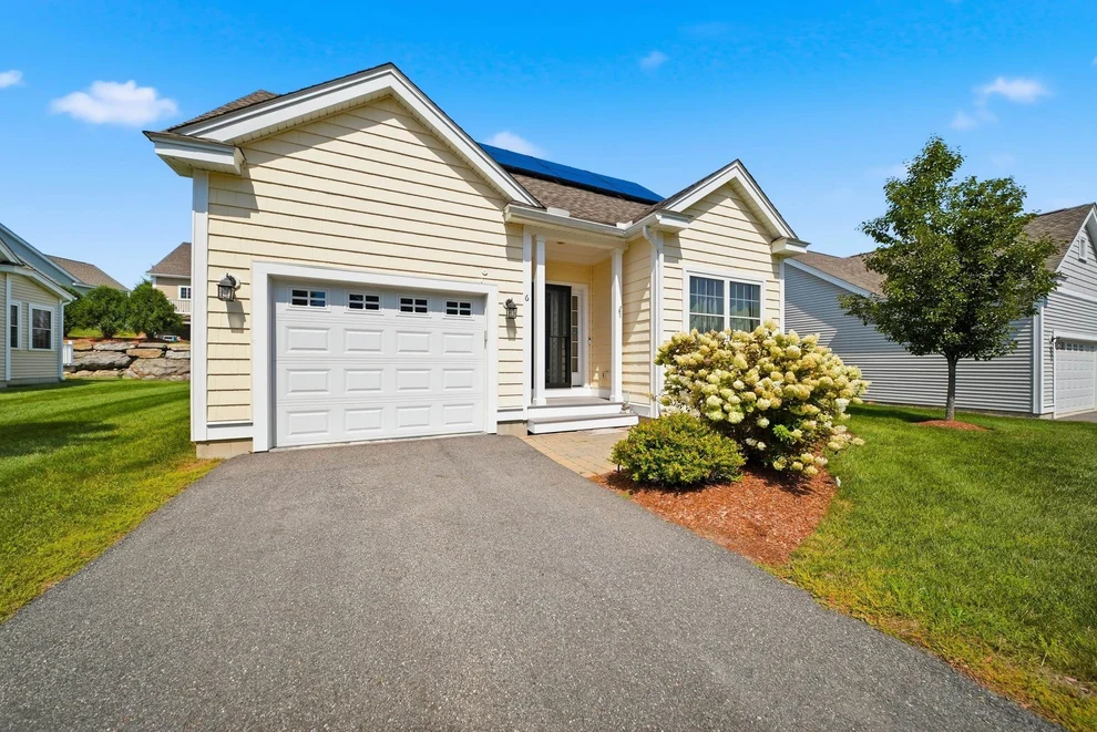 Unit for sale at 6 Dunstable, Merrimack, NH 03054