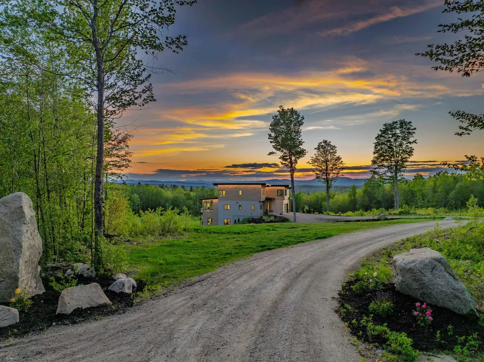 Unit for sale at 289 Ledgewood, Bethlehem, NH 03574