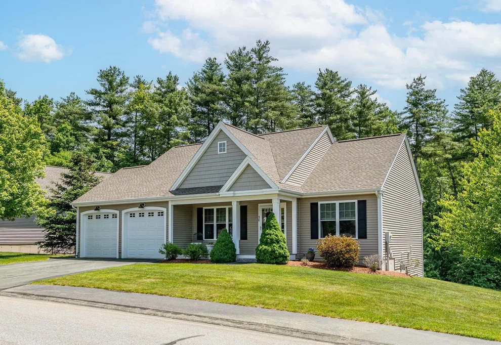 Unit for sale at 10 Furnival, Nashua, NH 03064