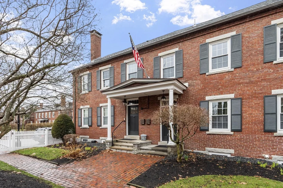 Unit for sale at 67 West Merrimack, Manchester, NH 03101