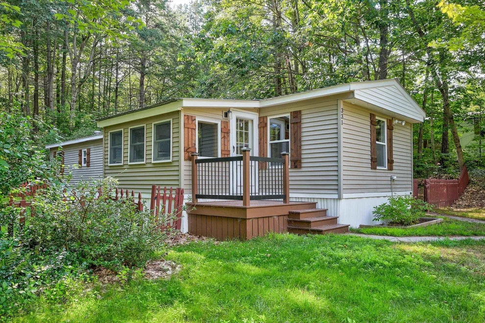 Unit for sale at 331 Lamplighter, Conway, NH 03818