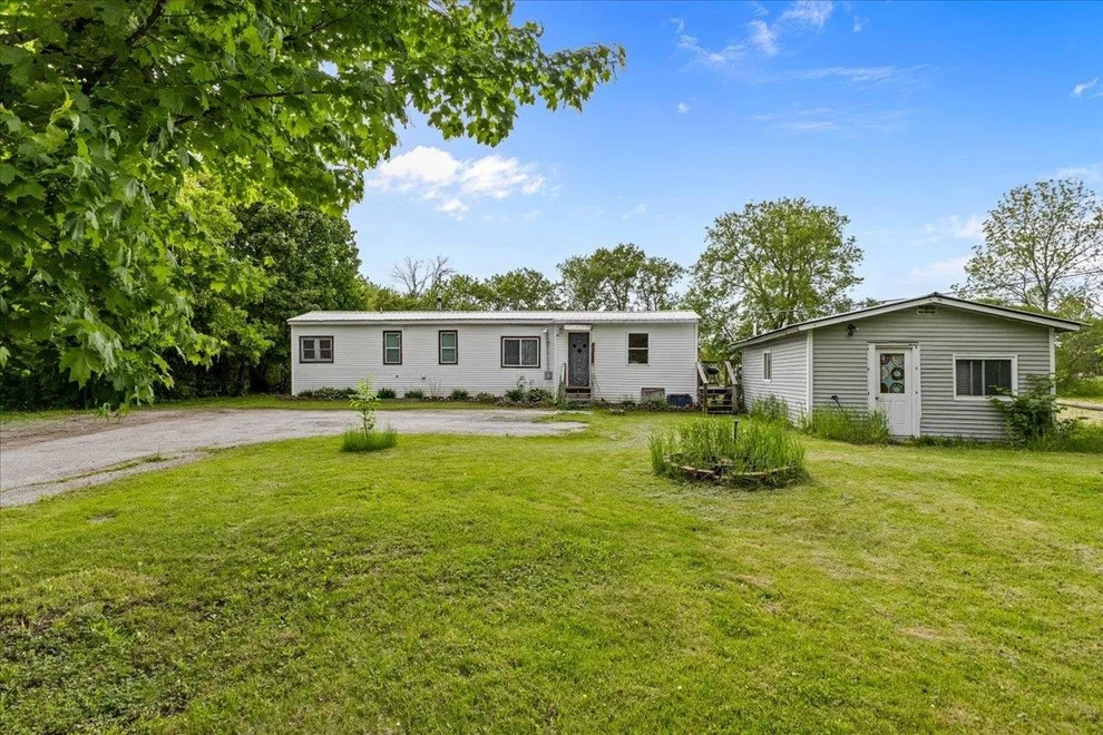 Unit for sale at 24 Pearl Ave, St. Albans Town, VT 05478
