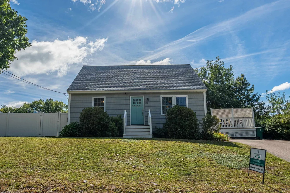 Unit for sale at 26 Saint Josephs, Nashua, NH 03060