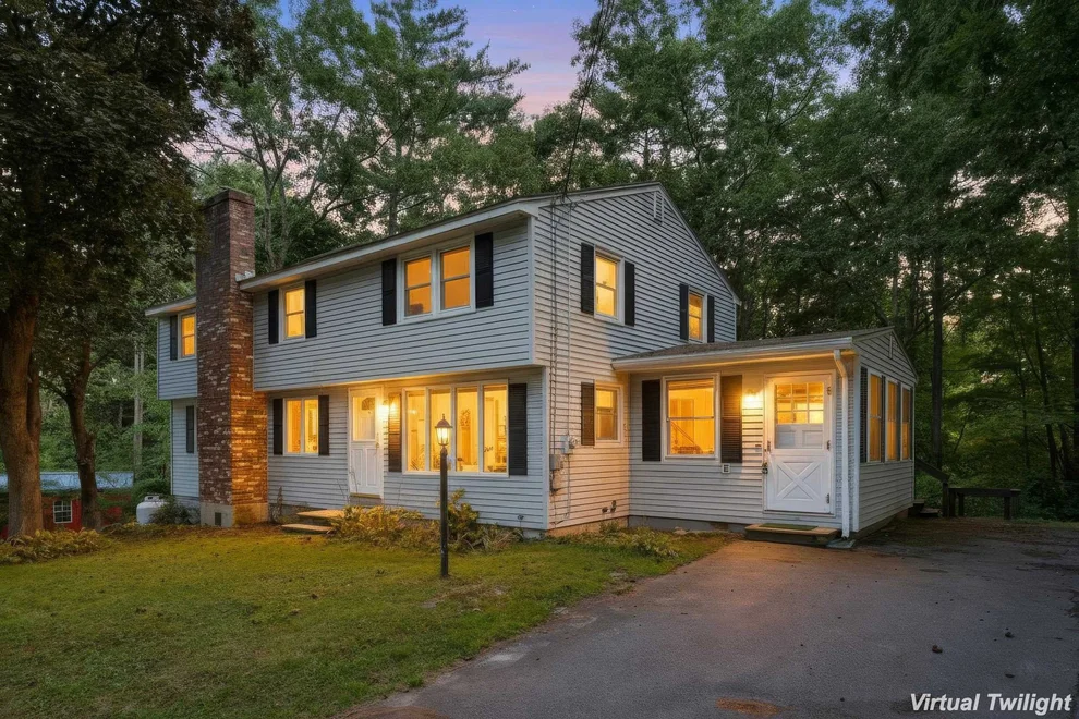 Unit for sale at 5 Bigwood, Merrimack, NH 03054