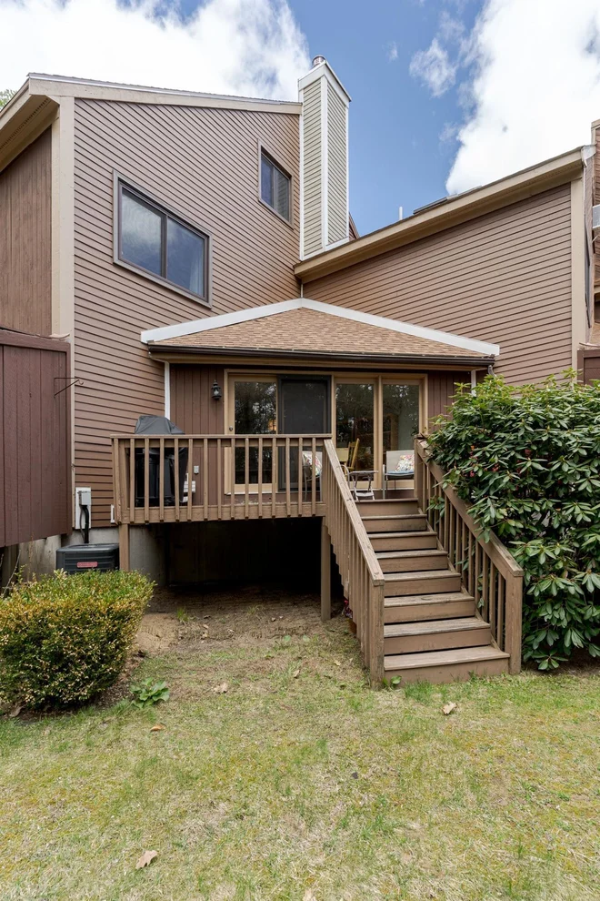 Unit for sale at 153 Coffin, Epping, NH 03042