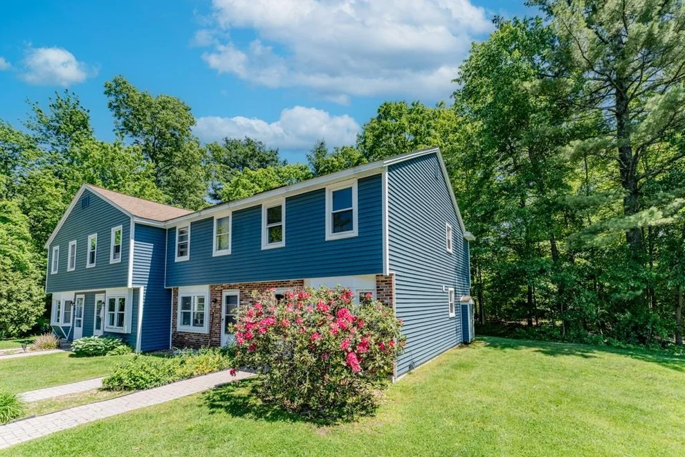 Unit for sale at 111 Stonegate, Derry, NH 03038
