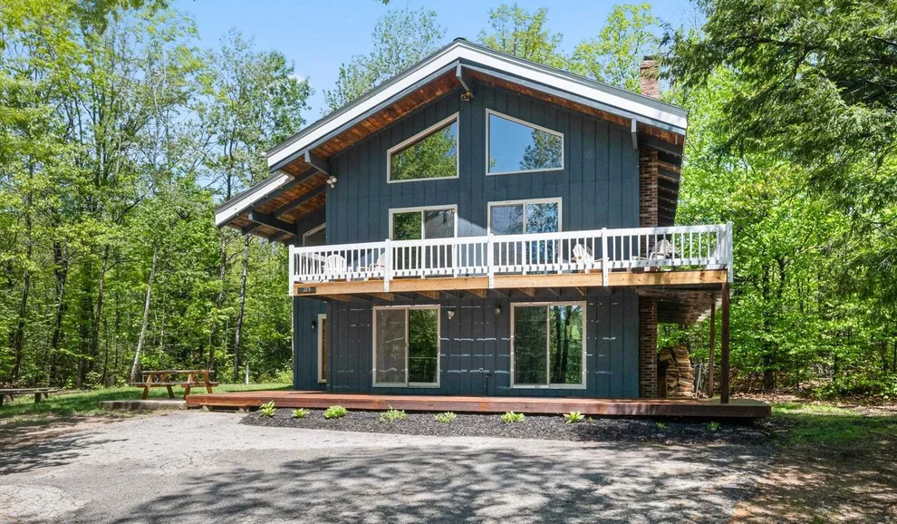 Unit for sale at 275 Glen Ledge, Bartlett, NH 03838