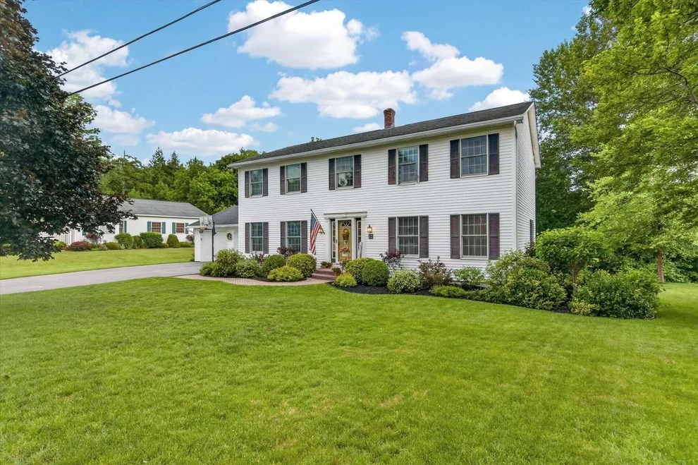 Unit for sale at 12 Moon Brook, Rutland City, VT 05701