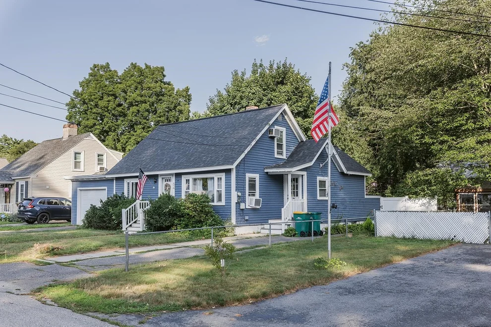Unit for sale at 64 Richardson, Rochester, NH 03867