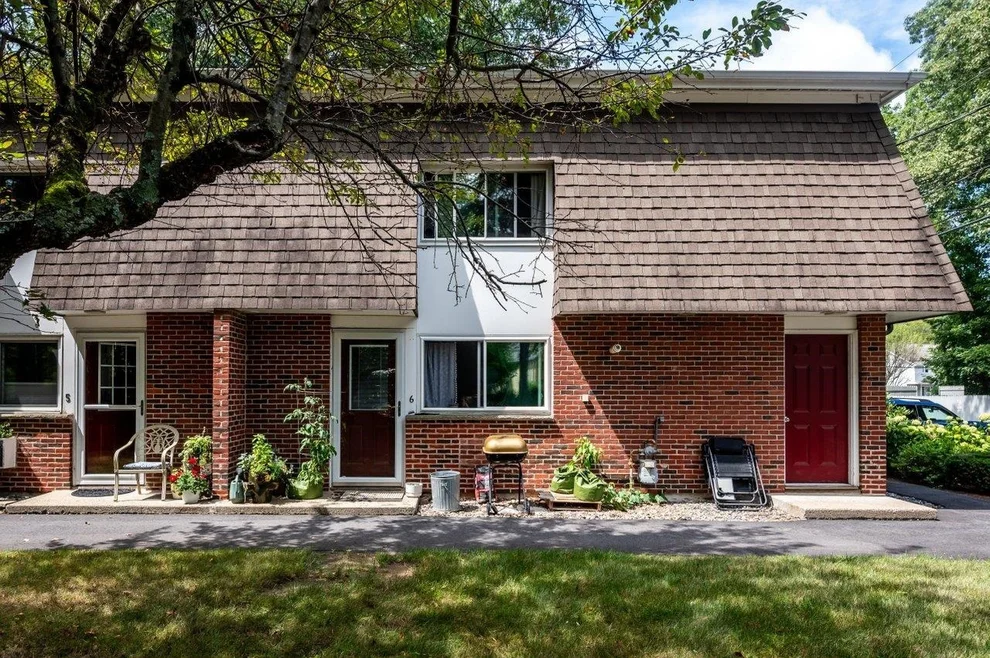 Unit for sale at 777 Middle, Portsmouth, NH 03801