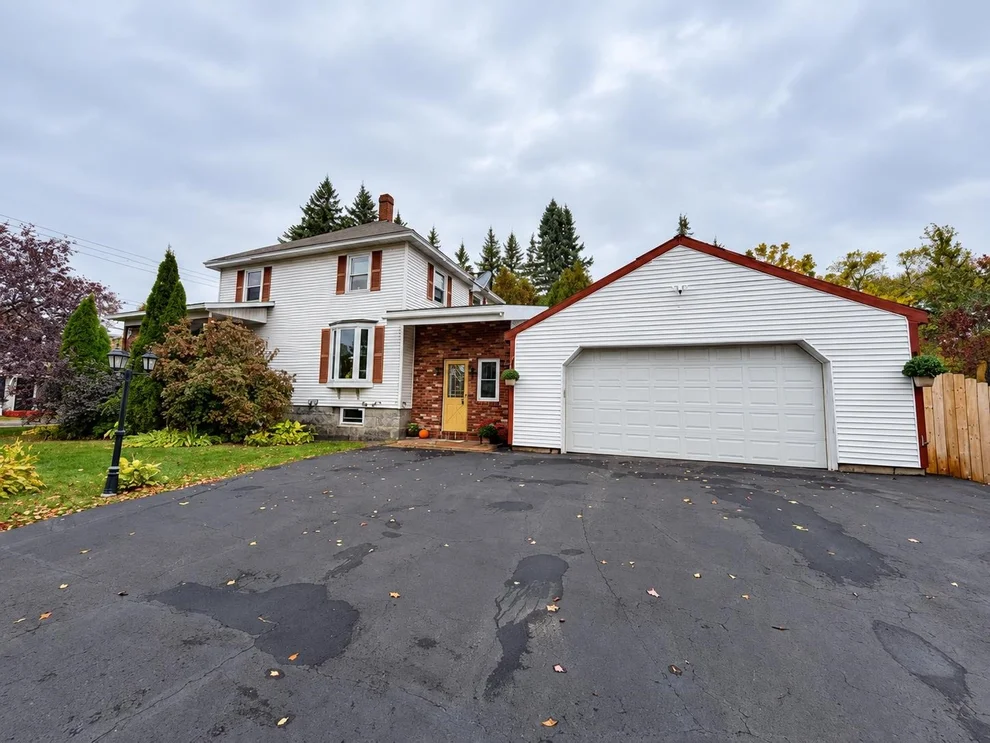 Unit for sale at 1800 Hutchins, Berlin, NH 03570