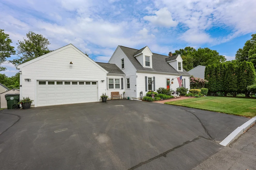 Unit for sale at 176 Stanton, Manchester, NH 03103
