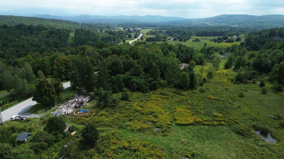 Unit for sale at 1594 Main, Fairfax, VT 05454