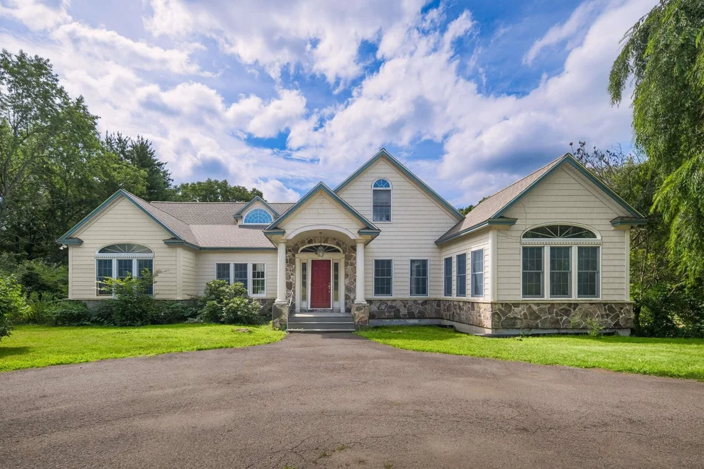 Unit for sale at 3 Cider Hill Creek, York, ME 03909