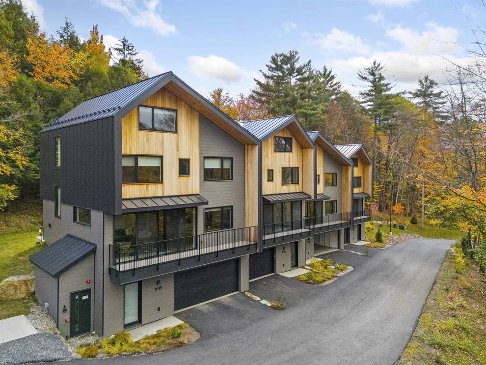 Unit for sale at 52B Slate Hill, Stowe, VT 05672