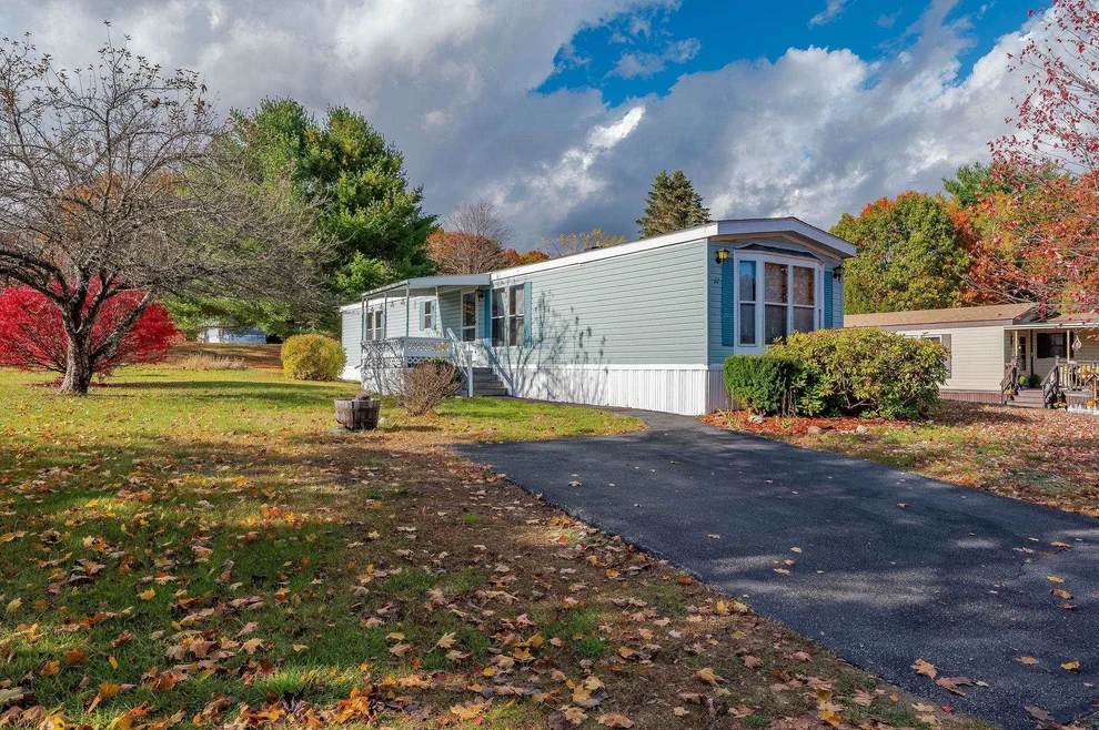 Unit for sale at 22 Cherokee, Rochester, NH 03867